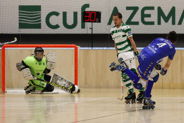 Sporting CP v OC Barcelos - Rink Hockey 1st Division Playoff ZÃ Pedro in action during the Rink Hockey playoffs 1st leg between Sporting CP and OC Barcelos, at Pavilhao Joao Rocha, Lisboa, Portugal, 08, May, 2021 Lisbon Portugal rico-sporting210508_npCbH Copyright: xJoaoxRicox