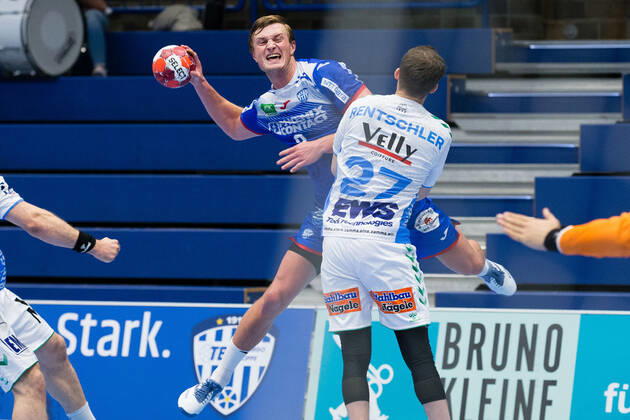 v l Jonathan Carlsbogard TBV Lemgo Lippe 9 , Marco Rentschler Frisch Auf Goeppingen 27 GER, Handball, 1 Bundesliga, TBV Lemgo Lippe vs Frisch Auf Goeppingen, 18 05 2021 Lemgo Copyright: xEibner-Pressefotox xJanxStrohdiekx EP_JSK