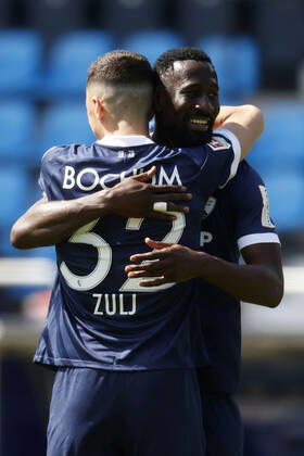 09 05 2021, Football season 2020 21 2 Bundesliga, 32 Matchday, VFL Bochum Jahn Regensburg 5 1 Robert ZULJ VFL li is happy with Silvre Ganvoula MÕBoussy VFL re about his goal to 4 1