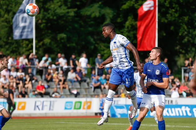 07 07 2021, xtgx, football test match, MSV Neuruppin Hertha BSC Berlin emspor, v l Jhon Cordoba Hertha, 15 header scores goal, goal scorer, scores the goal DFL DFB REGULATIONS PROHIBIT ANY USE OF PHOTOGRAPHS as IMAGE SEQUENCES and or QUASI VIDEO Neuruppin