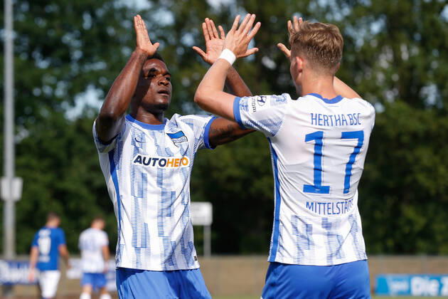 07 07 2021, xtgx, football test match, MSV Neuruppin Hertha BSC Berlin emspor, v l Jhon Cordoba Hertha, 15 , Maximilian Mittelstaedt Hertha, 17 Jubel, Torjubel, jubelt über das Tor, celebrate the goal, celebration DFL DFB REGULATIONS PROHIBIT ANY USE OF PHOTOGRAPHS as IMAGE SEQUENCES and or QUASI VIDEO Neuruppin