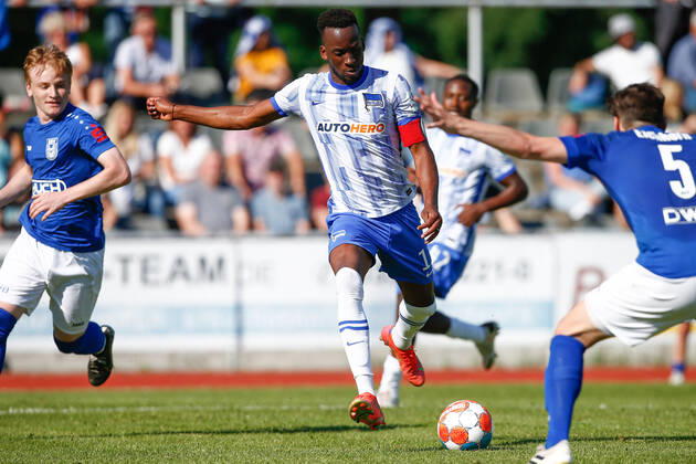 07 07 2021, xtgx, football test match, MSV Neuruppin Hertha BSC Berlin emspor, v l Dodi Lukebakio Hertha, 11 shoots goal, goal scorer, scores goal, scores the goal DFL DFB REGULATIONS PROHIBIT ANY USE OF PHOTOGRAPHS as IMAGE SEQUENCES and or QUASI VIDEO Neuruppin
