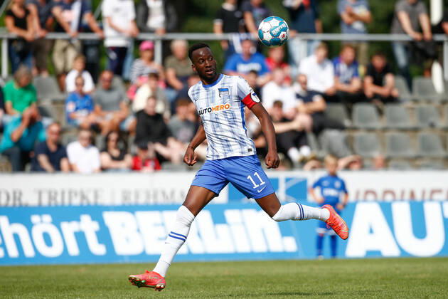 07 07 2021, xtgx, football test match, MSV Neuruppin Hertha BSC Berlin emspor, v l Dodi Lukebakio Hertha, 11 clipping, single frame, Ganzkoerper, single frame DFL DFB REGULATIONS PROHIBIT ANY USE OF PHOTOGRAPHS as IMAGE SEQUENCES and or QUASI VIDEO Neuruppin