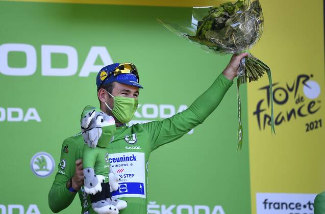 CARCASSONNE, FRANCE - JULY 09 : CAVENDISH Mark (GBR) of DECEUNINCK - QUICK - STEP pictured with the green jersey during the podium ceremony during stage 13 of the 108th edition of the 2021 Tour de France cycling race, a stage of 219,9 kms between Nimes and Carcassonne. on July 9, 2021 in Carcassonne, France, 9 07 2021 CYCLISME : Tour de France 2021 - Etape 13 - Nimes to Carcassonne - 09 07 2021 PHOTONEWS PANORAMIC