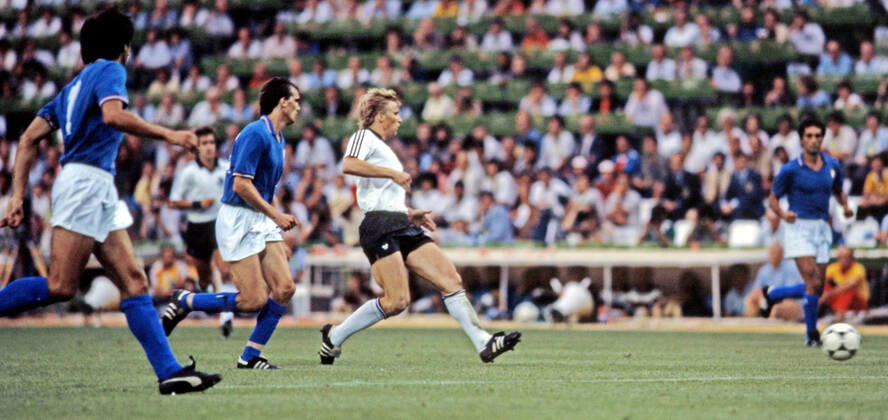 11 07 82 Italy Germany Spain, Madrid, 11 07 1982, Football, FIFA World Cup 1982 in Spain, Final, Italy FRG Germany DFB 3 1 Bernd Förster Germany