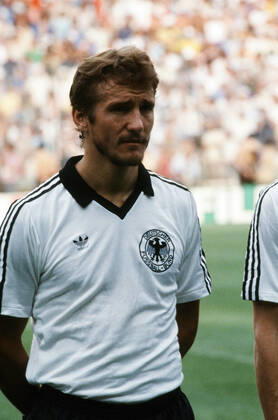 11 07 82 Italy Germany Spain, Madrid, 11 07 1982, Football, FIFA World Cup 1982 in Spain, Final, Italy FRG Germany DFB 3 1 Wolfgang Dremmler Germany