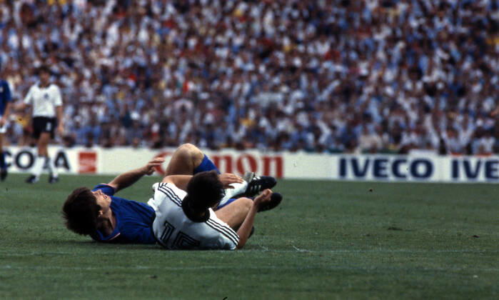 11 07 82 Italy Germany Spain, Madrid, 11 07 1982, Football, FIFA World Cup 1982 in Spain, Final, Italy FRG Germany DFB 3 1 v l Gabriele Oriali Italy , Uli Stielike Germany