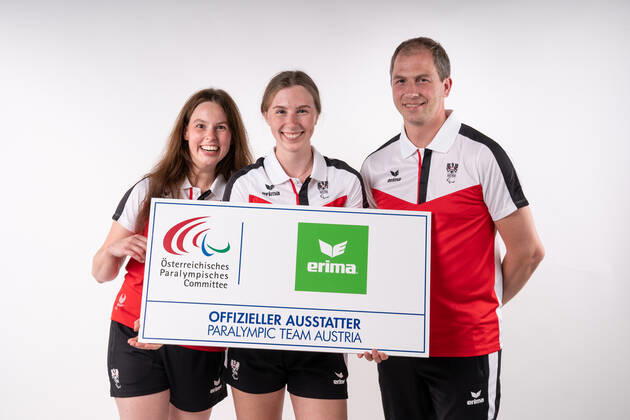 PARALYMPICS - OEPC, equipping Tokyo 2020 VIENNA,AUSTRIA,21.JUL.21 - PARALYMPICS - OEPC, equipping Paralympic Summer Games Tokyo 2020. Image shows Julia Sciancalepore, Valentina Strob and Bernd Brugger (AUT). GEPAxpictures xJohannesxFriedl