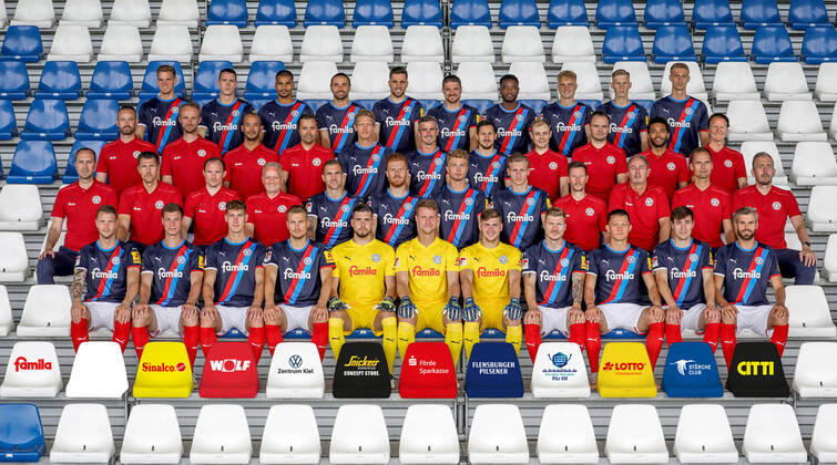 Fußball, 2. BL, Holstein Kiel Porträttermin 2021 2022