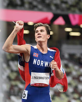 Jakob INGEBRIGTSEN NOR , winner, Olympic Champion, 1 place, Gold Medal, Gold Medallist, Olympic Champion, Gold Medalist, cheers, joy, cheers, athletics, MenÕs 1500m Final, Men s Javelin Throw Final, on 07 08 2021 Summer Olympics 2020, from 23 07 08 2021 in Tokyo Japan