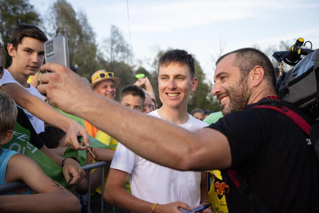 August 13, 2021, Komenda, Slovenia: Two-time Tour de France winner Tadej Pogacar poses for a selfie with a press cameraman at a reception in his honour in Komenda, his hometown. .Pogacar won the Tour de France for the second time in a row and bronze medal at the Tokyo Olympic Games, Olympische Spiele, Olympia, OS Komenda Slovenia - ZUMAs197 0129347656st Copyright: xLukaxDakskoblerx