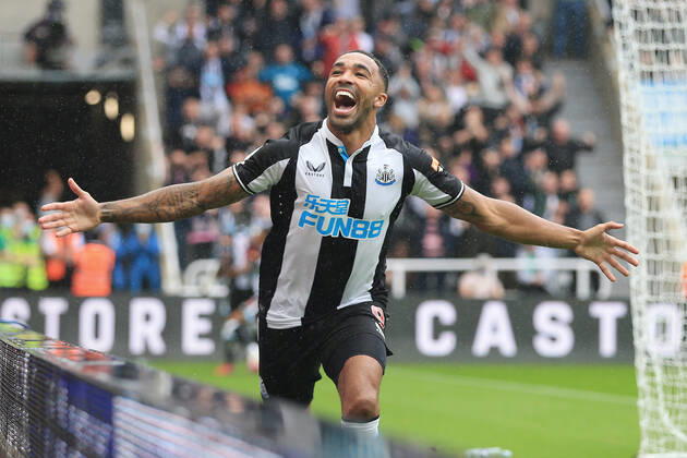Fußball Premier League Newcastle United v West Ham United 15. August 2021 Premier League Newcastle United v West Ham United Callum Wilson von Newcastle United jubelt nach seinem ersten Tor Foto Simon Stacpoole Abseits Newcastle upon Tyne UK Copyright: xSimonxStacpoolexOffside