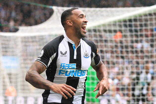 Fußball Premier League Newcastle United v West Ham United 15. August 2021 Premier League Newcastle United v West Ham United Callum Wilson von Newcastle United jubelt nach seinem ersten Tor Foto Simon Stacpoole Abseits Newcastle upon Tyne UK Copyright: xSimonxStacpoolexOffside