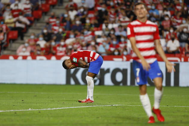 Granada CF v Real Betis - La Liga Santander Darwin Machis, of Granada CF reacts during the La Liga match between Granada CF and Real Betis at Nuevo Los Carmenes Stadium on September 13, 2021 in Granada, Spain. Granada Granada Spain camaramartinez-granadac210913_npKWW  Copyright: xÃlexxCamarax