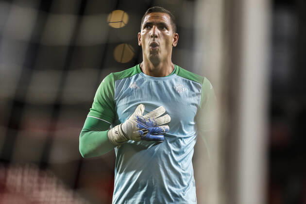 Granada CF v Real Betis - La Liga Santander Joel Robles, of Real Betis during the La Liga match between Granada CF and Real Betis at Nuevo Los Carmenes Stadium on September 13, 2021 in Granada, Spain. Granada Granada Spain camaramartinez-granadac210913_nppN5 Copyright: xÃlexxCamarax