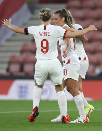 Southampton, England, 17th September 2021. Ella Toone (C) of England celebrates after she scores the first goal during the FIFA 2023 Women s World Cup Qualifying match at St Mary s Stadium, Southampton. Picture credit should read: Paul Terry Sportimage EDITORIAL USE ONLY. No use with unauthorised audio, video, data, fixture lists, club league logos or live services. Online in-match use limited to 120 images, no video emulation. No use in betting, games or single club league player publications. SPI-1202-0008
