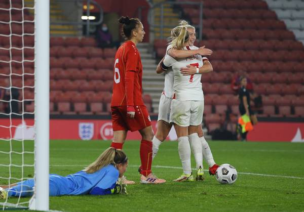 Southampton, England, 17th September 2021. Bethany England of England celebrates with Beth Mead after scoring to make it 5-0 during the FIFA 2023 Women s World Cup Qualifying match at St Mary s Stadium, Southampton. Picture credit should read: Paul Terry Sportimage EDITORIAL USE ONLY. No use with unauthorised audio, video, data, fixture lists, club league logos or live services. Online in-match use limited to 120 images, no video emulation. No use in betting, games or single club league player publications. SPI-1202-0062