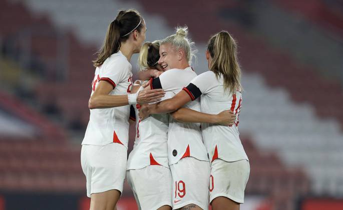 Southampton, England, 17th September 2021. Beth Mead (2nd L) of England celebrates with Jill Scott (L), Bethany England (2nd R) and Ella Toone after scoring to make it 8-0 during the FIFA 2023 Women s World Cup Qualifying match at St Mary s Stadium, Southampton. Picture credit should read: Paul Terry Sportimage EDITORIAL USE ONLY. No use with unauthorised audio, video, data, fixture lists, club league logos or live services. Online in-match use limited to 120 images, no video emulation. No use in betting, games or single club league player publications. SPI-1202-0066