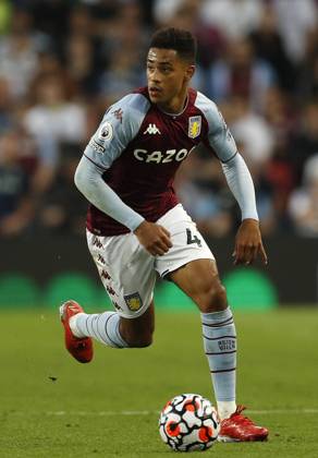 Birmingham, England, 18th September 2021. Jacob Ramsey of Aston Villa during the Premier League match at Villa Park, Birmingham. Picture credit should read: Darren Staples Sportimage EDITORIAL USE ONLY. No use with unauthorised audio, video, data, fixture lists, club league logos or live services. Online in-match use limited to 120 images, no video emulation. No use in betting, games or single club league player publications. SPI-1200-0065