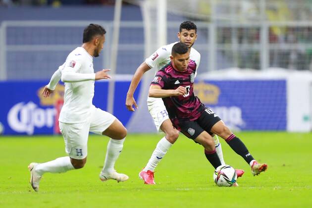 Football, World Cup Qualifier, Mexico - Honduras