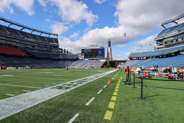 FOXBOROUGH, MA - OCTOBER 17: A general view of Gillette Stadium prior to the National Football League game between the New England Patriots and the Dallas Cowboys on October 17, 2021 at Gillette Stadium in Foxborough, MA. (Photo by Rich Graessle Icon Sportswire) NFL, American Football Herren, USA OCT 17 Cowboys at Patriots Icon2110156067