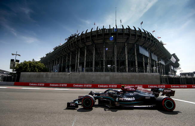 77 Valtteri Bottas FIN, Mercedes AMG Petronas F1 Team , F1 Grand Prix of Mexico at Autodromo Hermanos Rodriguez on November 5, 2021 in Mexico City, Mexico Photo by HOCH ZWEI Mexico City Mexico