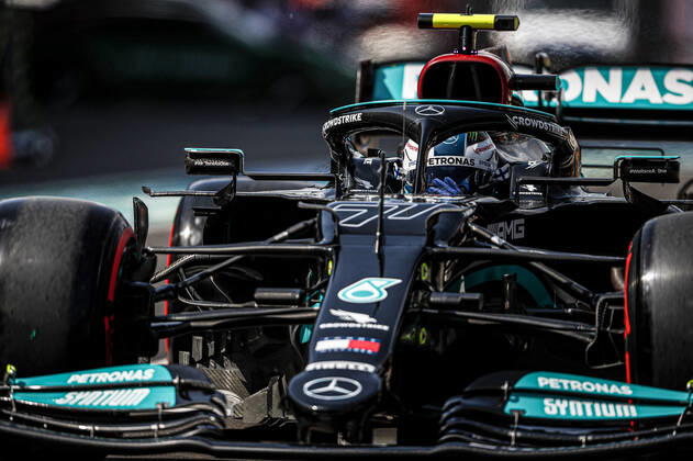 77 BOTTAS Valtteri (fin), Mercedes AMG F1 GP W12 E Performance, action during the Formula 1 Gran Premio De La Ciudad De Mexico 2021, Mexico City Grand Prix, 18th round of the 2021 FIA Formula One World Championship, WM, Weltmeisterschaft from November 5 to 7, 2021 on the Autodromo Hermanos Rodriguez, in Mexico City, Mexico - F1 - MEXICO CITY GRAND PRIX 2021 DPPI Panoramic  Bottas