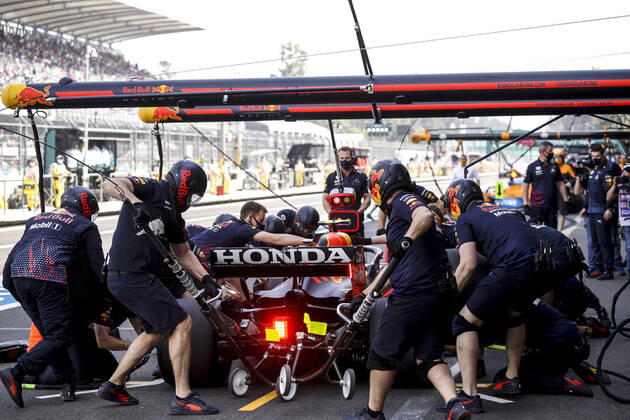 11 Sergio Perez MEX, Red Bull Racing , F1 Grand Prix of Mexico at Autodromo Hermanos Rodriguez on November 6, 2021 in Mexico City, Mexico Photo by HOCH ZWEI Mexico City Mexico