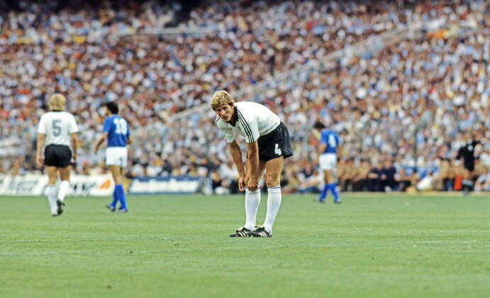 11 07 82 Italy Germany Spain, Madrid, 11 07 1982, Football, FIFA World Cup 1982 in Spain, Final, Italy FRG Germany DFB 3 1 Karlheinz Förster Germany