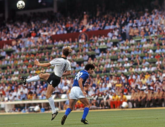 11 07 82 Italy Germany Spain, Madrid, 11 07 1982, Football, FIFA World Cup 1982 in Spain, Final, Italy FRG Germany DFB 3 1 v l Karlheinz Förster Germany , Paolo Rossi Italy