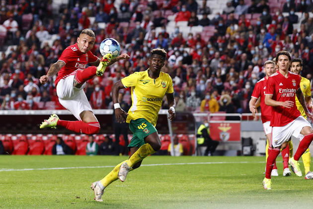 SL Benfica V Pacos Ferreira FC - Taca De Portugal Everton controls the ball during the match for Taca de Portugal between SL Benfica and Pacos de Ferreira, at Estadio da Luz, Lisboa, Portugal, 19, November, 2021 Lisbon Portugal  Copyright: xJoaoxRicox rico-slbenfic211119_npEM5