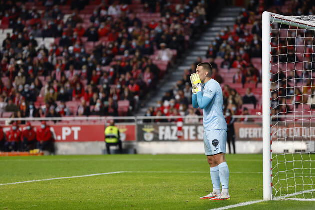 SL Benfica V Pacos Ferreira FC - Taca De Portugal Igor Vekic gives instructions during the match for Taca de Portugal between SL Benfica and Pacos de Ferreira, at Estadio da Luz, Lisboa, Portugal, 19, November, 2021 Lisbon Portugal  Copyright: xJoaoxRicox rico-slbenfic211119_npiYG