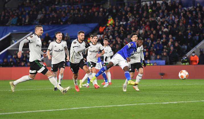 Mandatory Credit: Photo by Anna Gowthorpe Shutterstock (12617592n) Patson Daka of Leicester City scores his side s first goal Leicester City v Legia Warsaw, UEFA Europa League, Group C, Football, The King Power Stadium, Leicester, UK - 25 Nov 2021 EDITORIAL USE ONLY No use with unauthorised audio, video, data, fixture lists, club league logos or live services. Online in-match use limited to 120 images, no video emulation. No use in betting, games or single club league player publications. Leicester City v Legia Warsaw, UEFA Europa League, Group C, Football, The King Power Stadium, Leicester, UK - 25 Nov 2021 EDITORIAL USE ONLY No use with unauthorised audio, video, data, fixture lists, club league logos or live services. Online in-match use limited to 120 images, no video emulation. No use in betting, games or single club league player publications. Copyright: xAnnaxGowthorpe Shutterstockx 12617592n