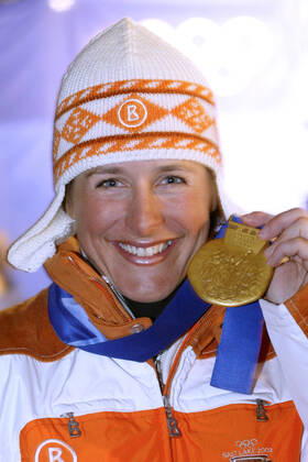 DISL Uschi Team GER Womens Biathlon Relay 1 place Biathlon Womens Relay Germany wins Gold Medal Olympic Winter Games 2002 Salt Lake City USA at 18 02 2002 in Salt Lake City