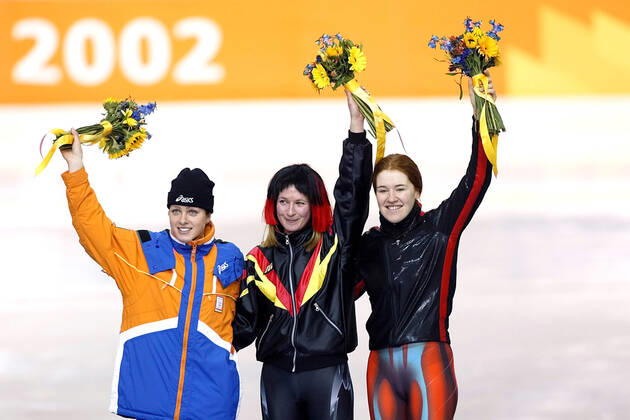 PECHSTEIN Claudia Team GER with Gretha Smit en Clara Hughes 1 place 5000m women world record speed skating team GER Olympic Winter Games 2002 Salt Lake City USA on 11 02 2002 in Salt Lake City
