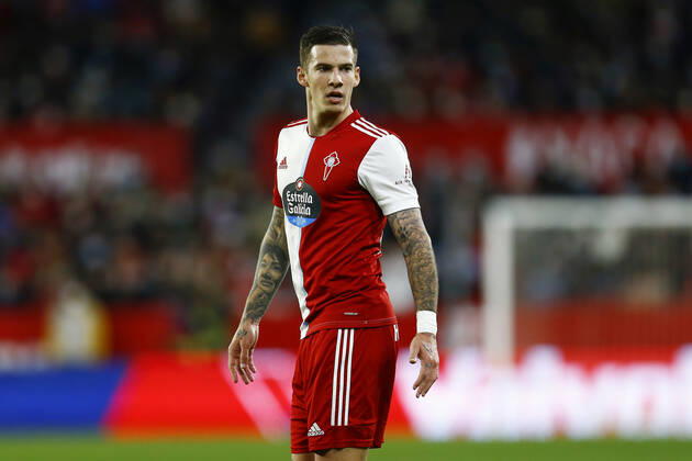 ESP: Sevilla FC-RC Celta. La Liga Santander Santi Mina of RC Celta during the La Liga match between Sevilla FC and RC Celta played at Sanchez Pizjuan Stadium on January 22, 2022 in Sevilla, Spain. kpng Copyright: xAntonioxPozox xPRESSINPHOTOx AP_220122_021
