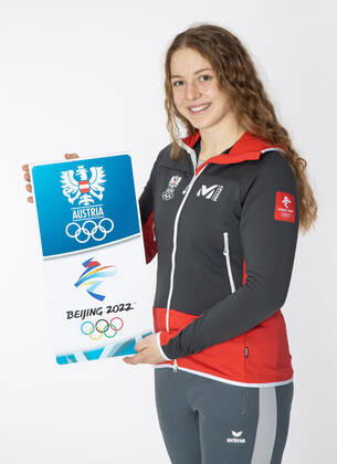 OLYMPICS - OEOC, equipping Beijing 2022 VIENNA,AUSTRIA,25.JAN.2022 - OLYMPICS - OEOC, equipping Winter Olympic Games, Olympische Spiele, Olympia, OS Beijing 2022. Image shows Lisa Schulte (AUT).  GEPAxpictures xHaraldxSteiner