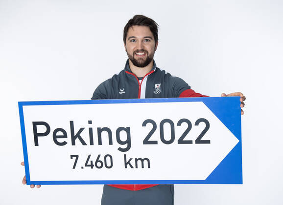 OLYMPICS - OEOC, equipping Beijing 2022 VIENNA,AUSTRIA,25.JAN.2022 - OLYMPICS - OEOC, equipping Winter Olympic Games, Olympische Spiele, Olympia, OS Beijing 2022. Image shows David Gleirscher (AUT).  GEPAxpictures xHaraldxSteiner