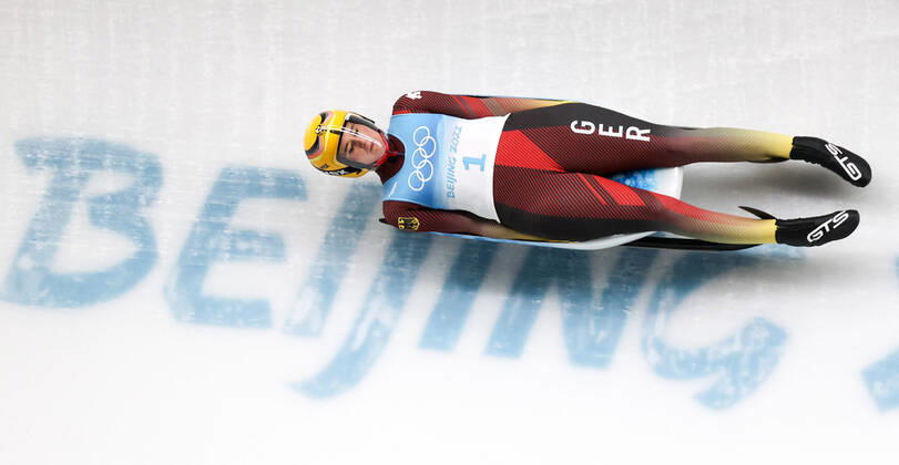 Bilder des Jahres 2022, Sport 02 Februar Sport Themen der Woche KW06 OLYMPICS - Winter Olympic Games, Olympische Spiele, Olympia, OS Beijing 2022 YANQING,CHINA,08.FEB.22 - OLYMPICS, LUGE - Winter Olympic Games Beijing 2022, singles, ladies. Image shows Natalie Geisenberger (GER). GEPAxpictures xHaraldxSteiner