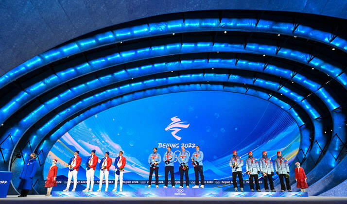 (220216) -- ZHANGJIAKOU, Feb. 16, 2022 -- Medalists pose during the awarding ceremony of biathlon men s 4x7.5km relay at Zhangjiakou Medals Plaza of the Winter Olympics in Zhangjiakou, north China s Hebei Province, Feb. 16, 2022. ) (BEIJING2022)CHINA-ZHANGJIAKOU-OLYMPIC Winter games, Winterspiele,Spiele, Summer games AWARDING CEREMONY-BIATHLON (CN) FengxKaihua 
