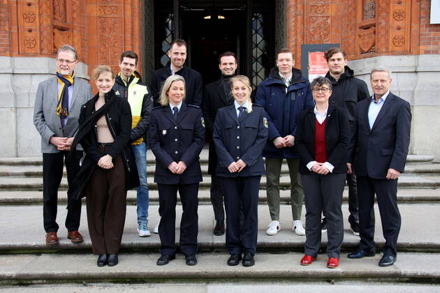 DEU, Reception of the Olympic participants, 23 02 2021, Rote Rathaus, Berlin, DEU, Reception of the Olympic participants, in the picture Claudia Pechstein and Michelle Uhrig Speed skating Paul Fentz, Minerva Hase and Nolan Seegert Figure skating Mathias Niederberger, Marcel Noebels, Jonas Mueller,, Leonhard Pförderl Ice field hockey Iris Spranger, Senator for the Interior, Digitization and Sport Dr Harry Baehr, Head of the Berlin Olympic Training Center Thomas Haertel, President of the Berlin State Sports Federation nordphotoxGmbHx xEngler nph00076
