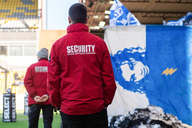 220226 Security guards during the football match in the Swedish Cup between Norrby and IFK Gothenburg on 26 February 2022 in Boras,  Copyright: FREDRIKxAREMYR BB220226ZJ014