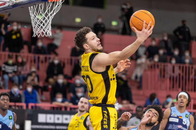 Joanic Gruetner Bacoul TIgers Tuebingen, 50 Tigers Tuebingen vs Eisbaeren Bremerhaven, 2 Basketball Bundesliga, Pro A, Barmer 2 Basketball, 28 Spieltag , Spielzeit 2021 2022, 06 03 2022 Tigers Tuebingen vs Eisbaeren Bremerhaven, 2 Basketball Bundesliga, Pro A, Barmer 2 Basketball, 28 Spieltag , Spielzeit 2021 2022, 06 03 2022 Tuebingen Copyright: xNinaxSanderx xEibnerxPressefotox EP_NSR
