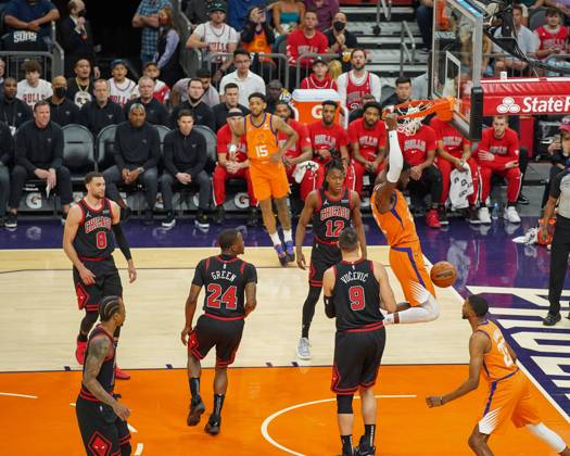 Phoenix, Arizona, March 18th 2022: Deandre Ayton ( 22 Phoenix Suns)& xA