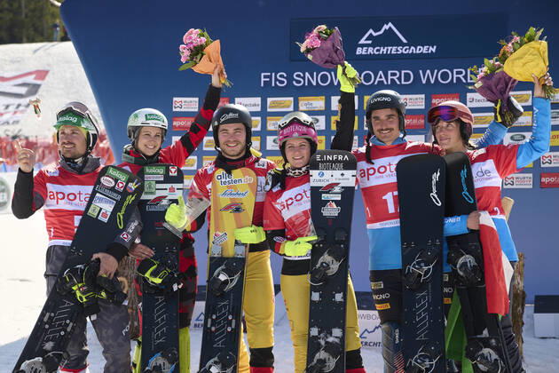 Berchtesgaden, Germany 20 March 2022 FIS Snowboard World Cup Final 2021 2022 Parallel Slalom Berchtesgaden 20 03 2022 Award ceremony PS Team from left Alexander Payer AUT , Sabine Schoeffmann AUT , Stefan Baumeister GER , Ramona Hofmeister GER , Maurizio Bormolini ITA and Elisa Caffont ITA Bischofswiesen Götschen Bayern Copyright: xFotostandx xWassmuthx