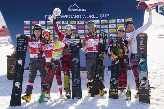 Berchtesgaden, Germany 20 March 2022 FIS Snowboard World Cup Final 2021 2022 Parallel Slalom Berchtesgaden 20 03 2022 Winners Overall World Cup from left Benjamin Karl AUT , Daniela Ulbing AUT , Sabine Schoeffmann AUT , Alexander Payer AUT , Julia Dujmovits AUT and Arvid Auner AUT Bischofswiesen Götschen Bavaria Copyright: xFotostandx xWassmuthx