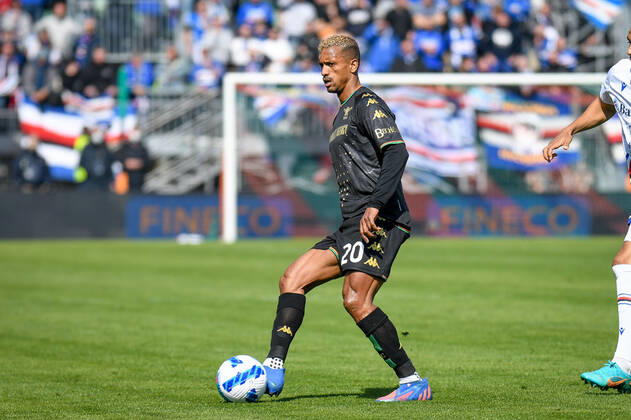 Venezia FC v UC Sampdoria - Serie A Venezia s Luis Nani portrait in action during the italian soccer Serie A match Venezia FC vs UC Sampdoria on March 20, 2022 at the Pier Luigi Penzo stadium in Venice, Italy Venice Italy  Copyright: xEttorexGriffonix originalFilename:livemedia-veneziaf220320_npAUy.jpg