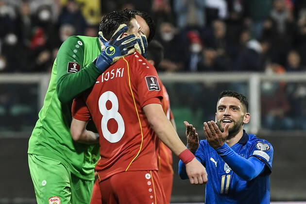 Bilder des Jahres 2022, Sport 03 März Sport Themen der Woche KW12 Photo LaPresse - Fabio Ferrari March, 24 2022 Palermo, Italy soccer Italy vs Macedonia del Nord - Playoff Qatar World Cup Qualifiers - Renzo Barbera stadium of Palermo In the pic:Domenico Berardi (Italy)Stole Dimitrievski (Macedonia del Nord)Ezgjan Alioski(Macedonia del Nord) Copyright: xFabioxFerrari LaPressex