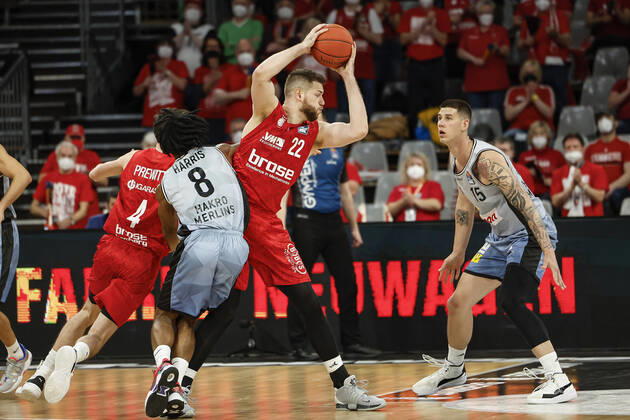 Center Martinas giving Brose Bamberg, 22 amberg HAKRO Merlins Crailsheim easyCredit BBL Basketball Bundesliga season 2021 22 matchday 17, 29 03 2022 Bamberg, Brose Arena Photo Daniel Löb Loeb Copyright: DanielxLöb