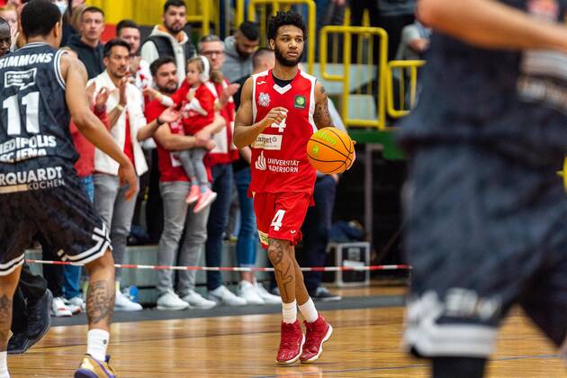 Jordan Livingston Barnes Uni Baskets Paderborn, 4 Uni Baskets Paderborn vs Medipolis SC Jena, basketball, 2 Bundesliga ProA, season 2021 2022, playoffs game 4, 29 04 2022 Uni Baskets Paderborn vs Medipolis SC Jena, basketball, 2 Bundesliga ProA, season 2021 2022, playoffs game 4, 29 04 2022 Paderborn Copyright: xEibner-Pressefoto BahhoxKarax EP_BKA